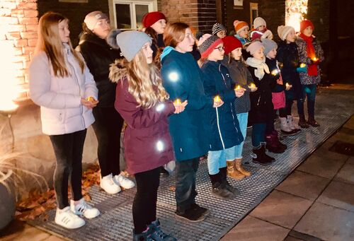 Weihnachtsmarkt-Besuch 2022 inkl. Spende an Mädchenkantorei am Bremer Dom